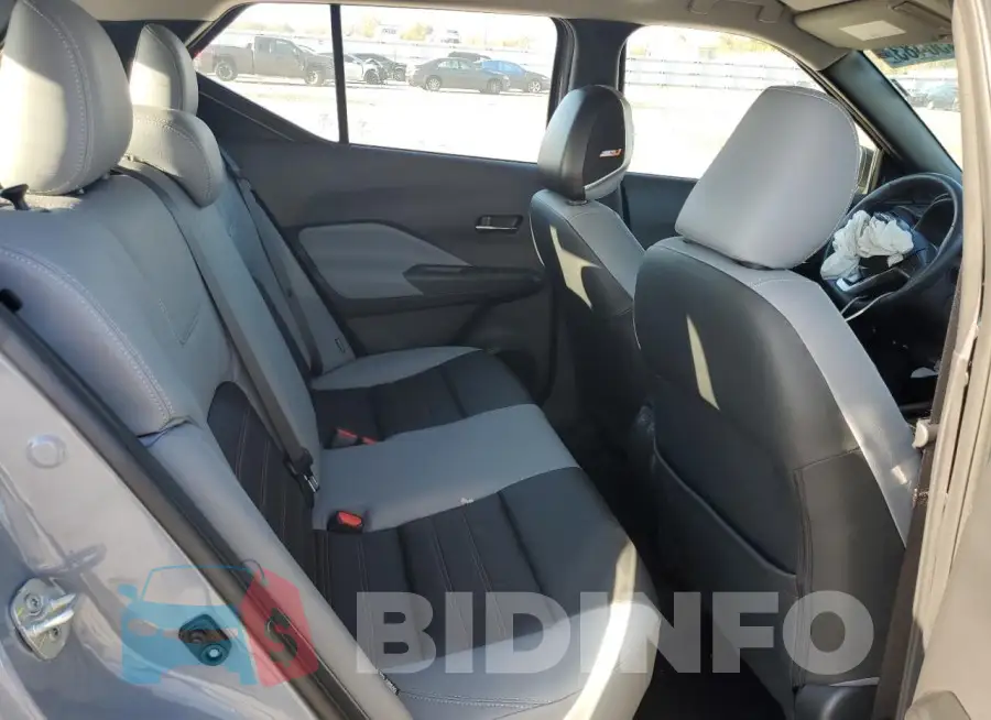 3N1CP5DV0NL502970 Photo# 10