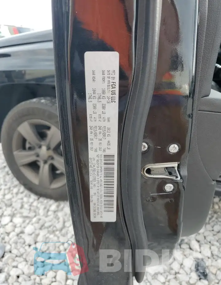 1C4NJPBB1HD137933 Photo# 14