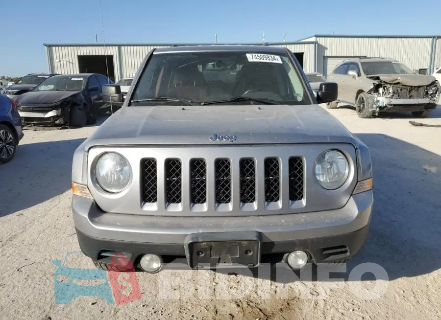 1C4NJRFB2GD632565 Photo# 5