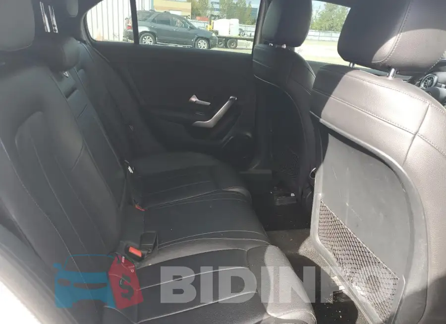 WDD3F4HB7KJ059171 Photo# 10