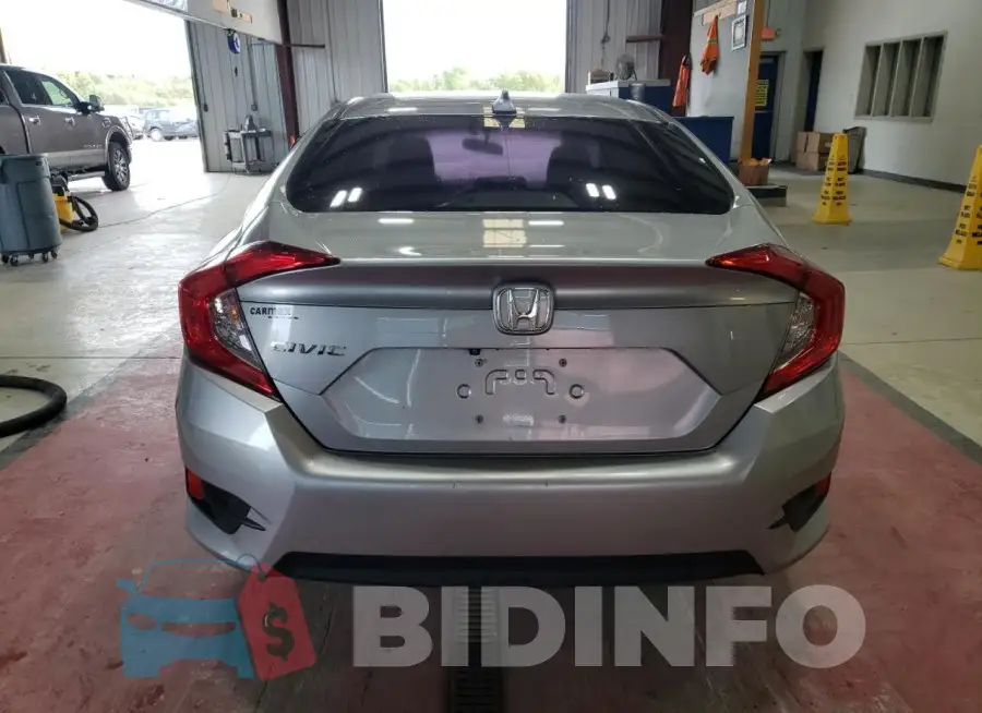 19XFC2F50HE229233 Photo# 6