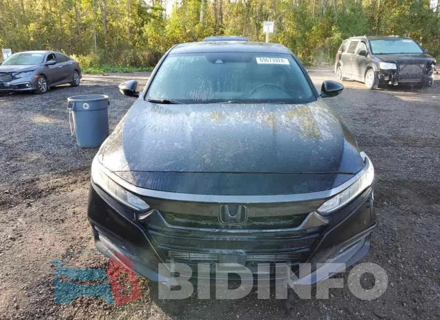 1HGCV2F36KA801381 Photo# 5