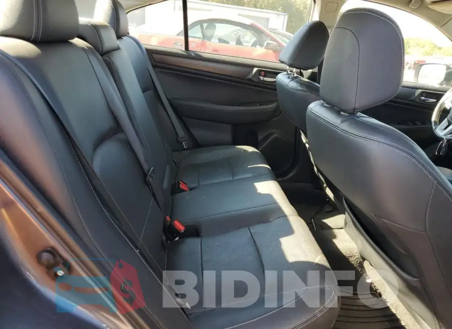 4S3BNBN68F3065821 Photo# 10