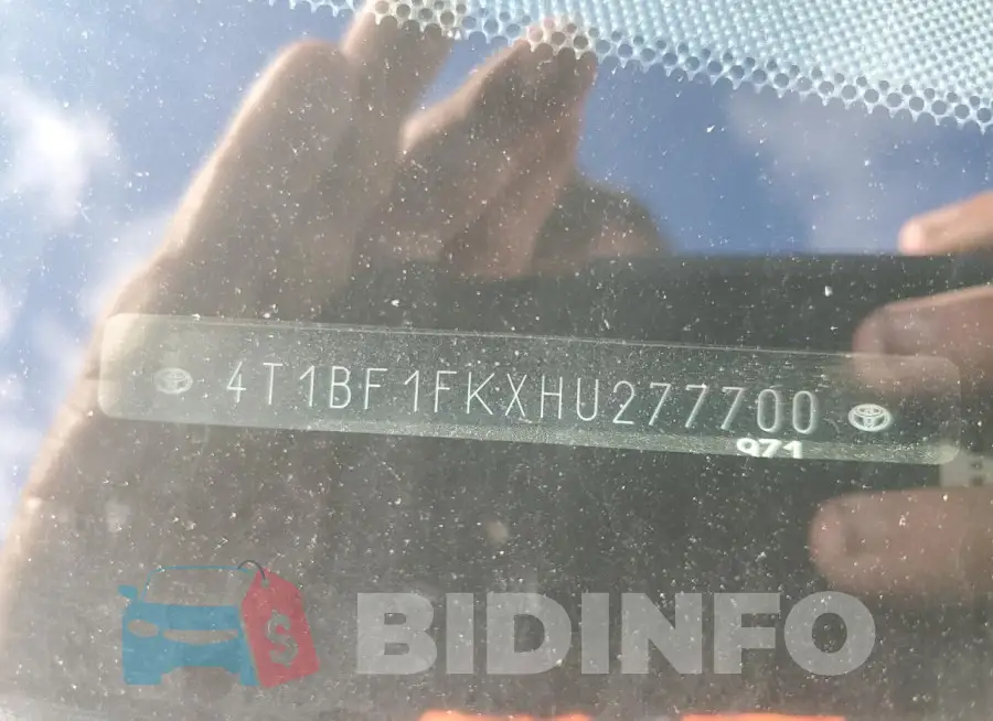 4T1BF1FKXHU277700 Photo# 12