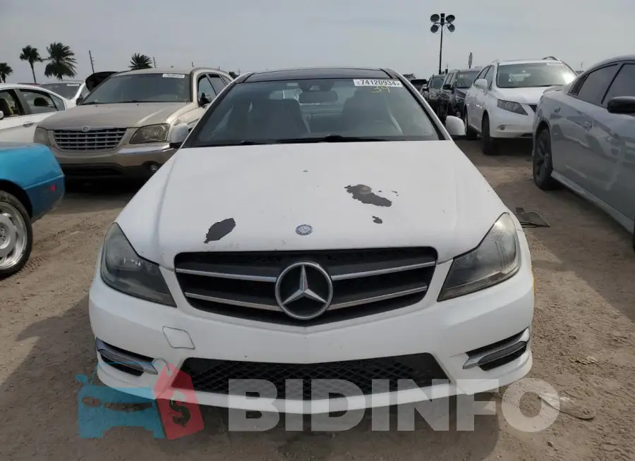 WDDGJ5HB7FG327872 Photo# 5