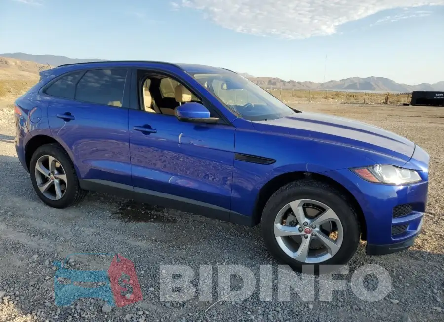 SADCJ2FX1JA270414 Photo# 4