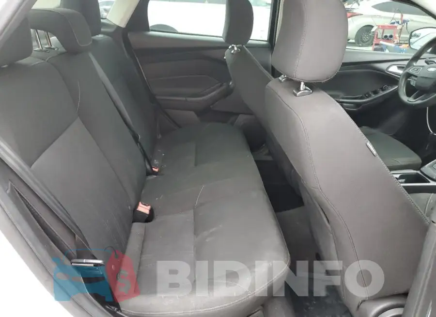 1FADP3F28FL243267 Photo# 10