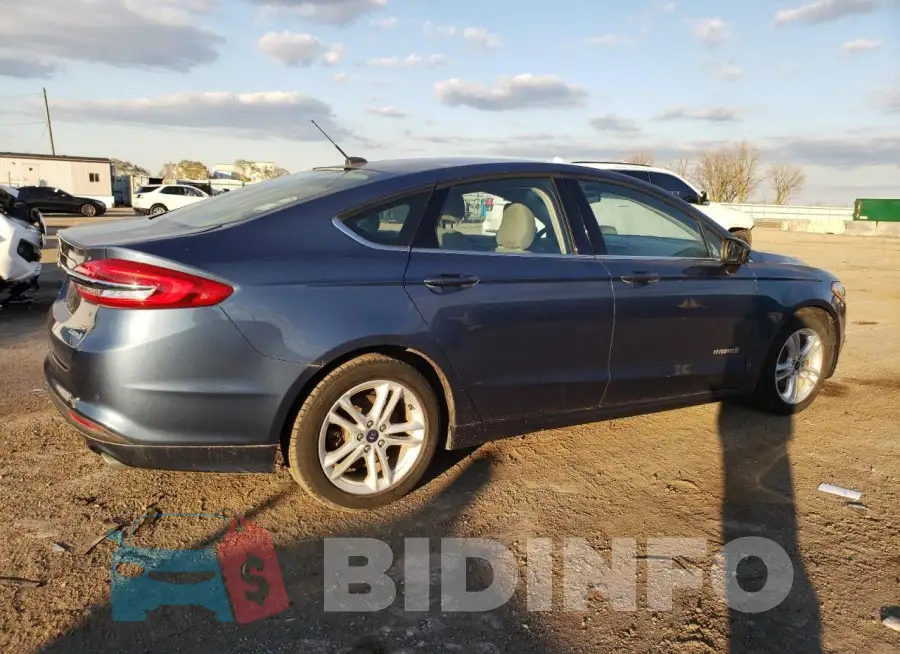 3FA6P0LU5JR220150 Photo# 3