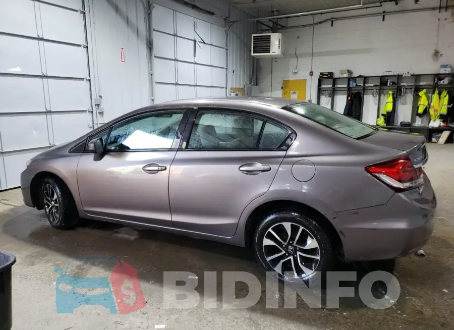 19XFB2F81FE224116 Photo# 2