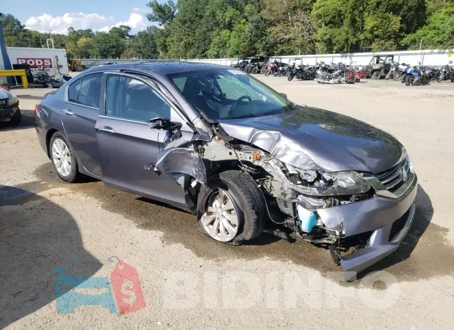 1HGCR2F86FA252741 Photo# 4