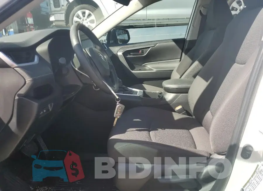2T3H1RFV7RC280372 Photo# 7