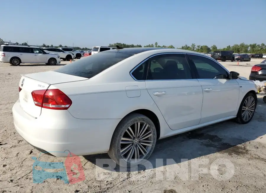1VWBS7A33FC054014 Photo# 3