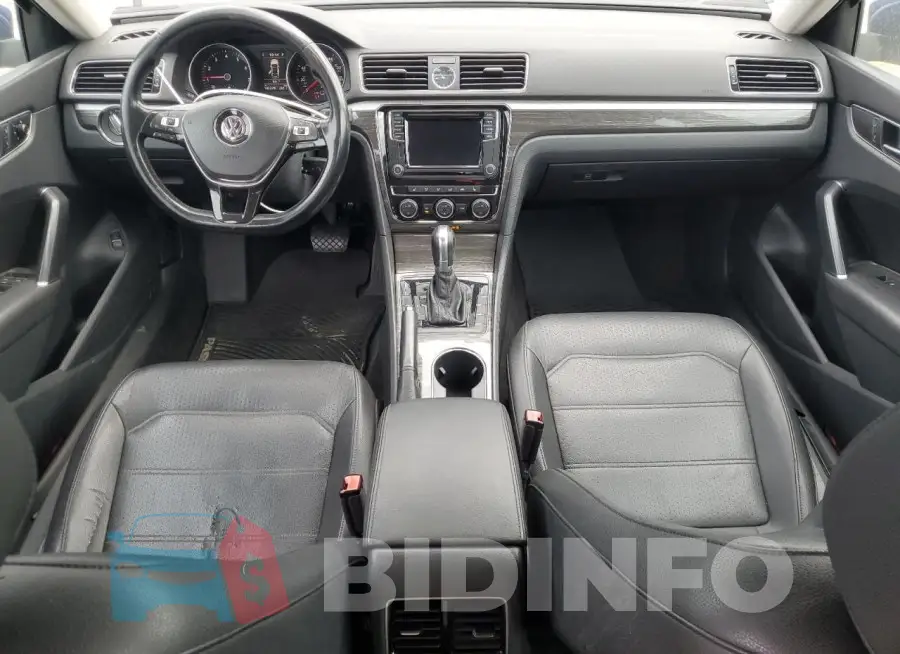 1VWBS7A37GC028355 Photo# 8