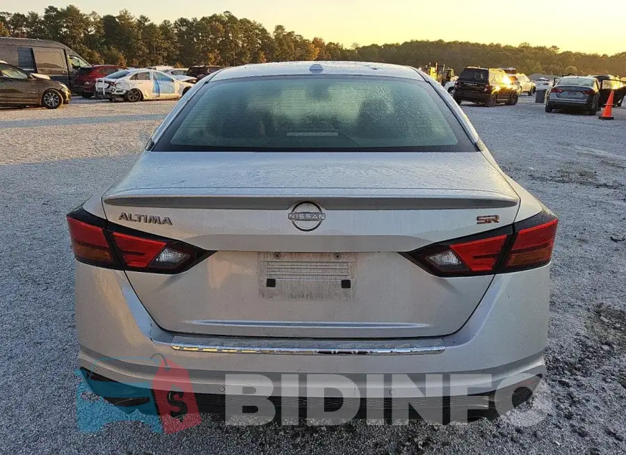 1N4BL4CV6PN313281 Photo# 6
