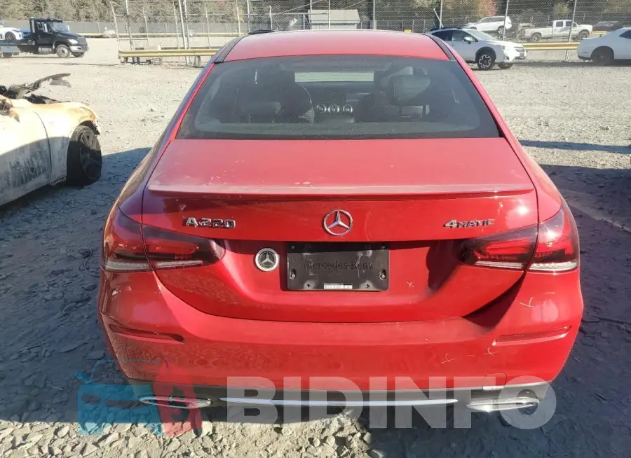 WDD3G4FB6KW013172 Photo# 6
