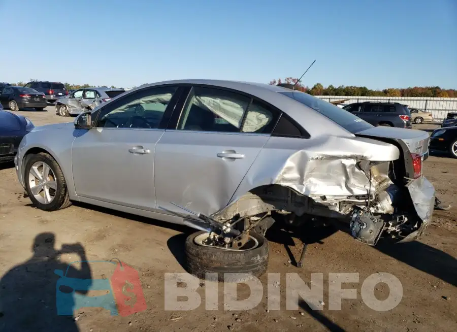 1G1PE5SB4F7294717 Photo# 2