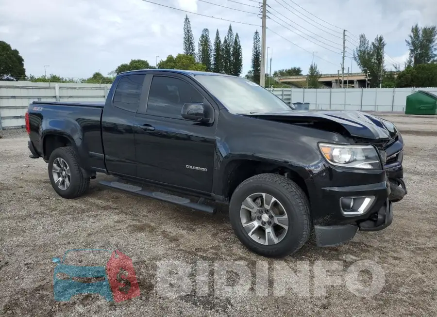 1GCHSDEN1J1251680 Photo# 4