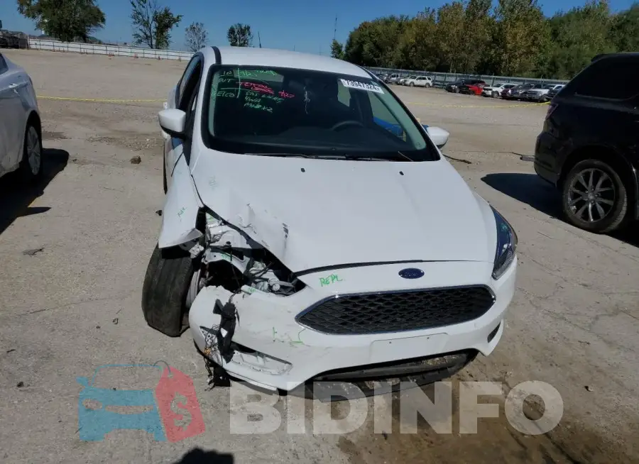 1FADP3F22JL227929 Photo# 5