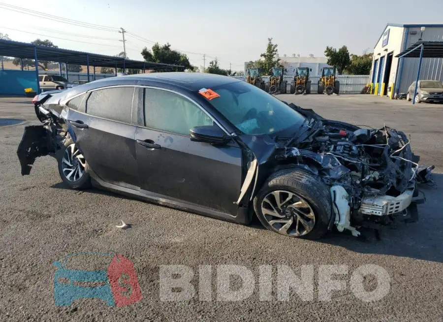 19XFC2F85HE204287 Photo# 4