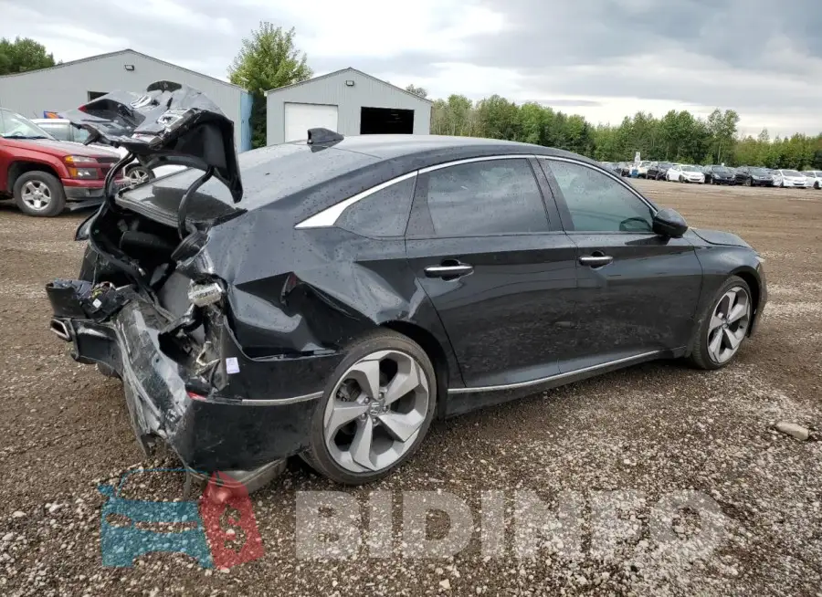 1HGCV2F9XLA800014 Photo# 3