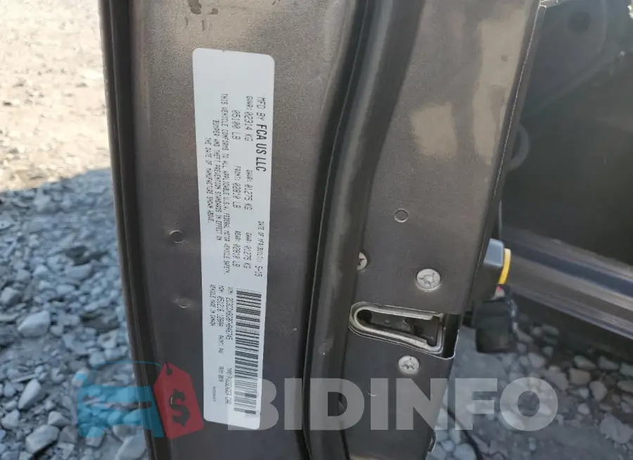 2C3CDXBG8FH846745 Photo# 12