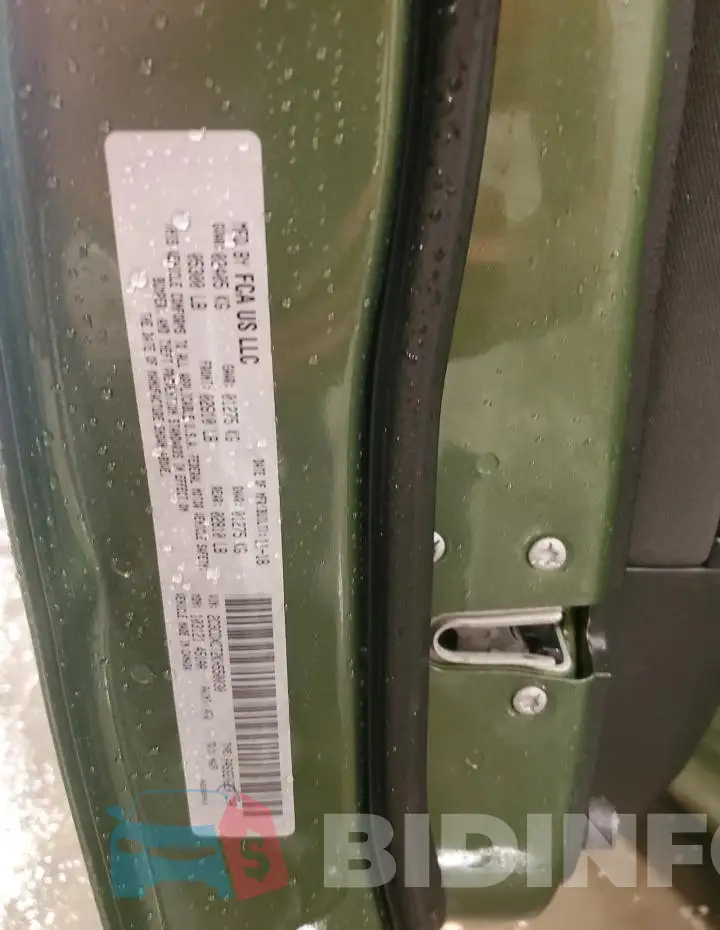 2C3CDXCT2KH550030 Photo# 12