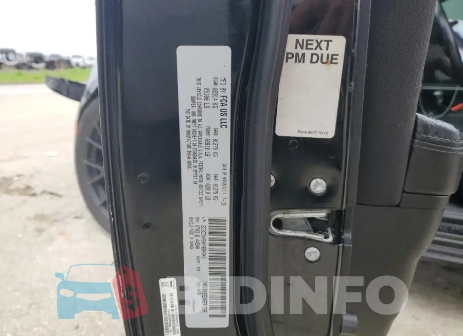 2C3CDXHGXKH684943 Photo# 12