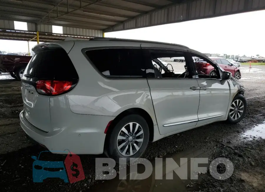 2C4RC1EG6LR135584 Photo# 3