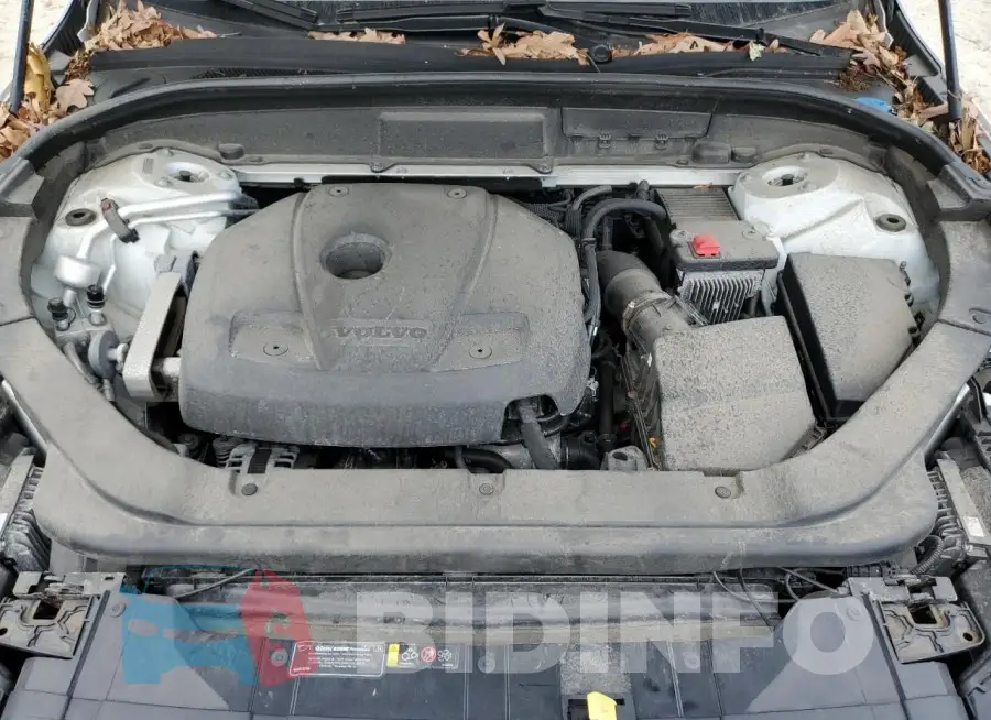 LYV102RK2KB210013 Photo# 12