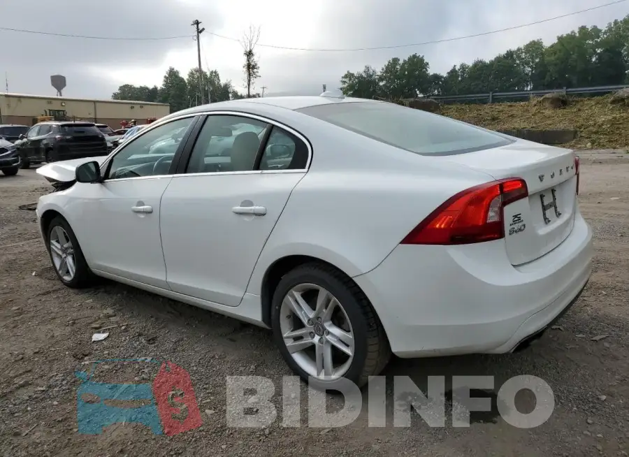 YV126MFC6F1301501 Photo# 2