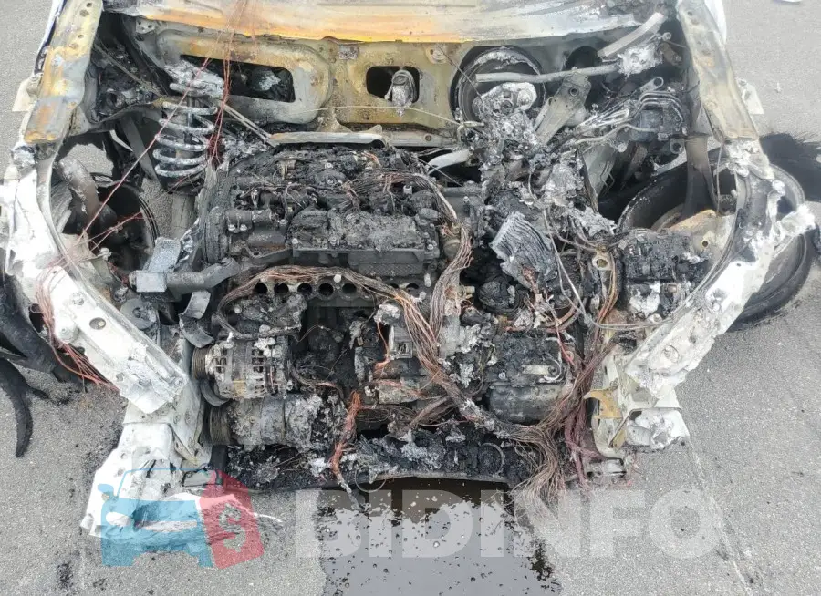 YV1A22MK3H1010883 Photo# 11
