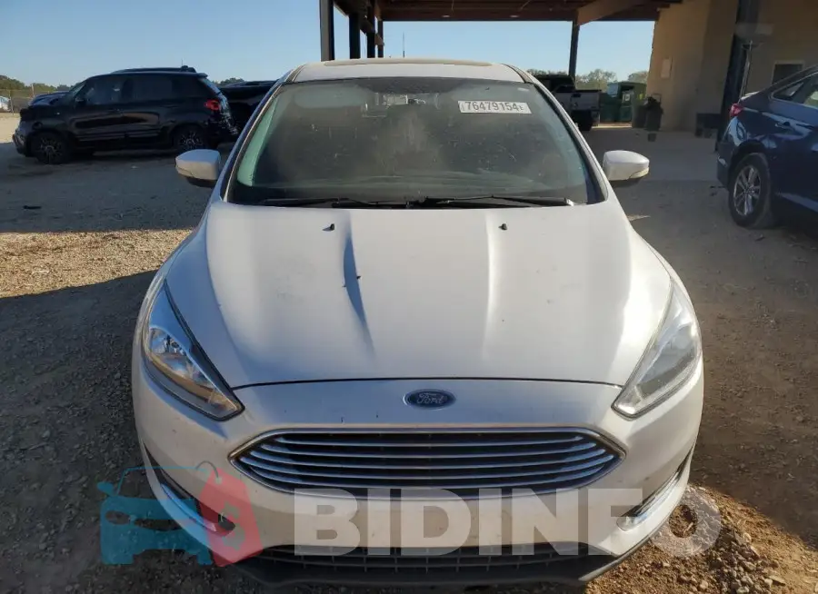 1FADP3N24FL372320 Photo# 5