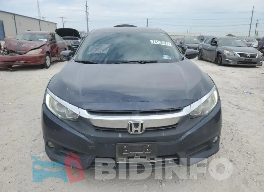 19XFC1F32HE023422 Photo# 5