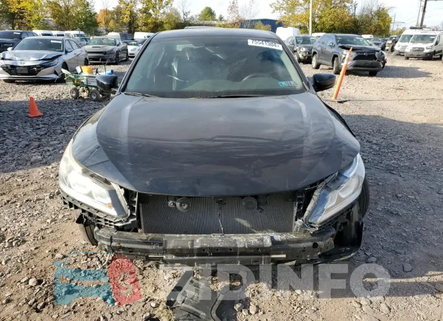 1HGCR2F31HA215247 Photo# 5
