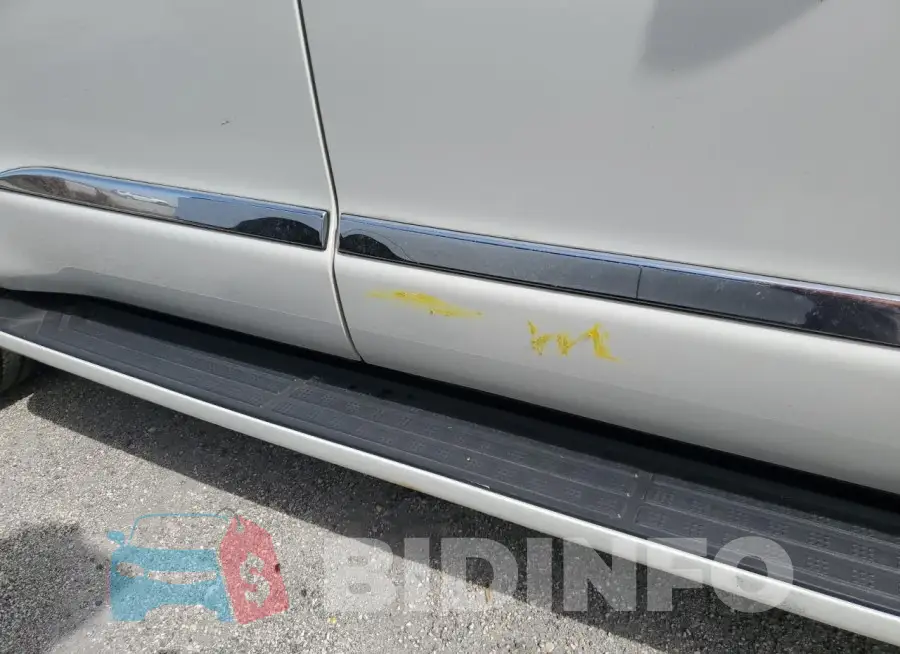 5TDDY5G18JS158753 Photo# 13