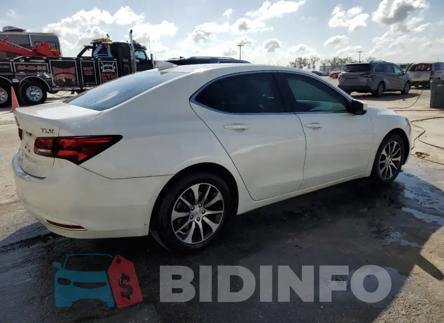 19UUB1F35FA008201 Photo# 3