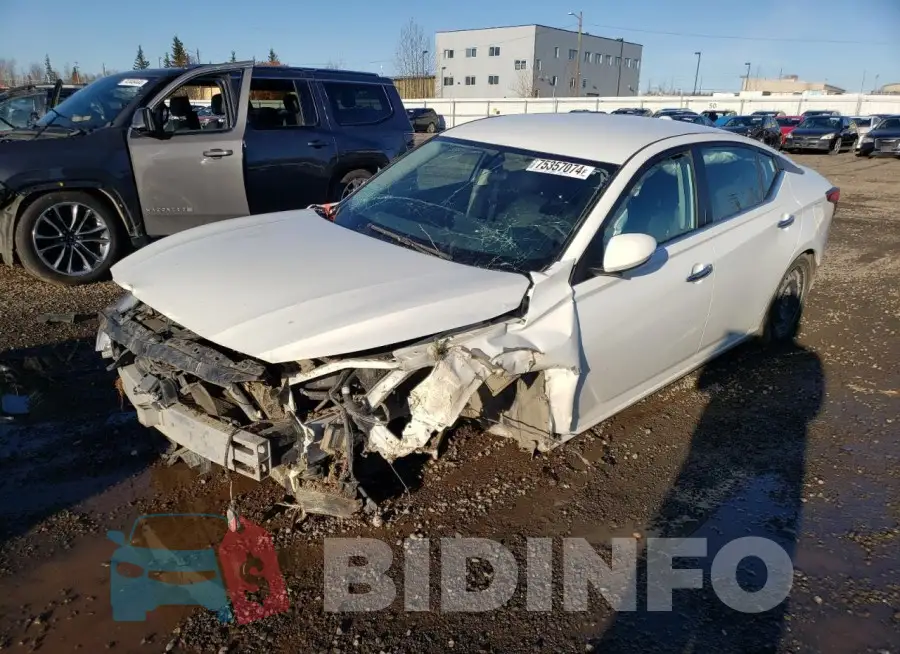 1N4BL4BV2LC208387 Photo# 1