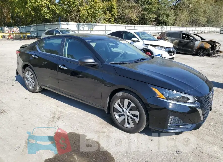 1N4BL4BV5RN311056 Photo# 4