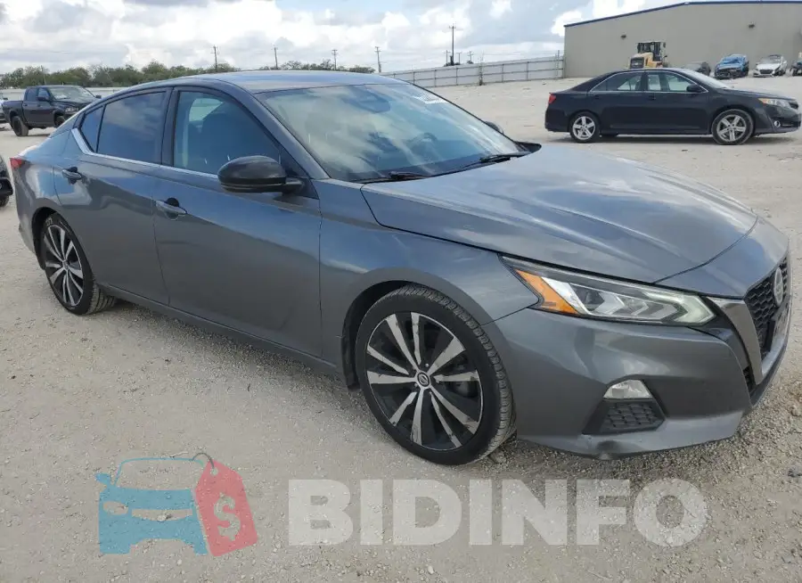 1N4BL4CV1KC106513 Photo# 4
