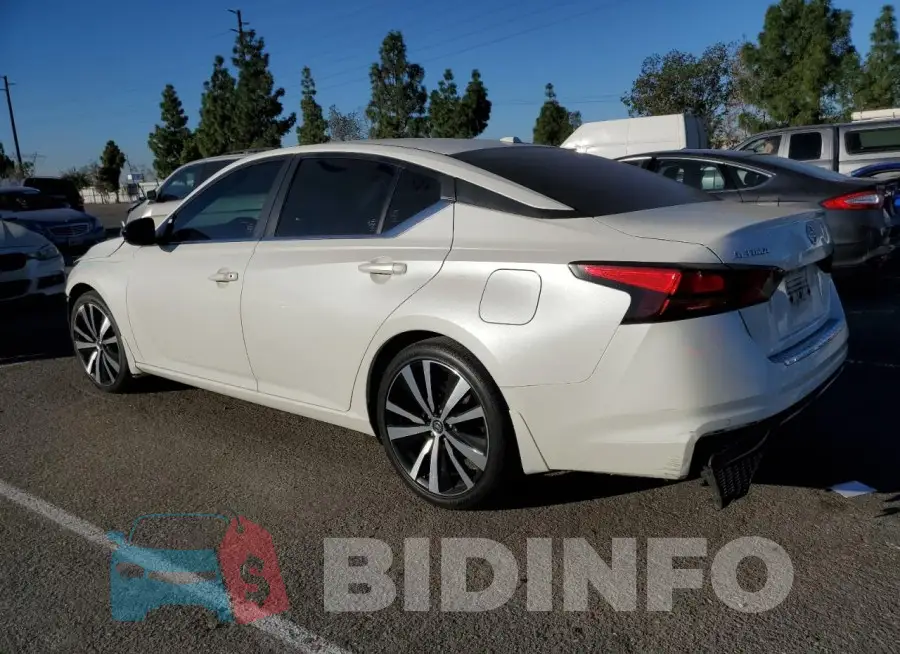 1N4BL4CV6LC167664 Photo# 2