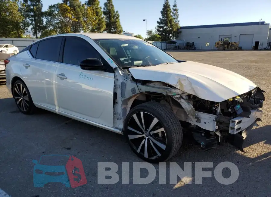 1N4BL4CV6LC167664 Photo# 4