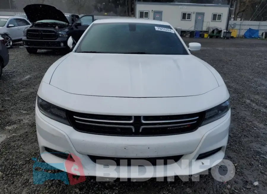 2C3CDXBG6FH771933 Photo# 5