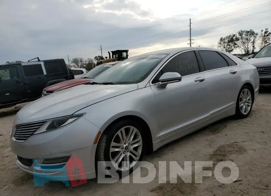 3LN6L2G92GR625572 Photo# 1