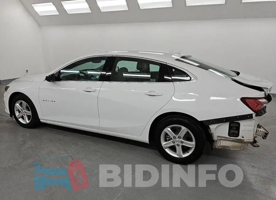 1G1ZD5ST1NF147389 Photo# 2
