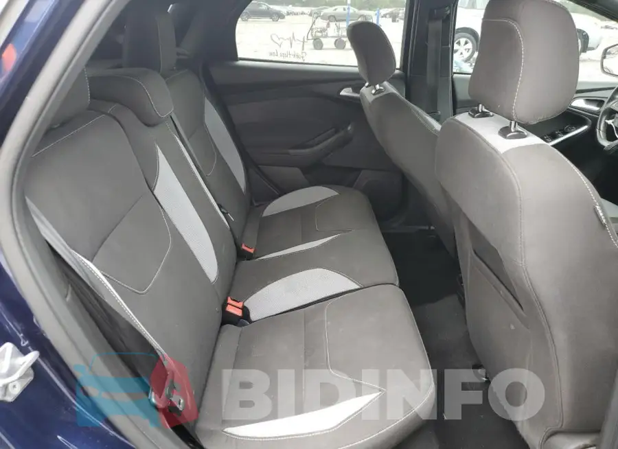 1FADP3L95GL402667 Photo# 10