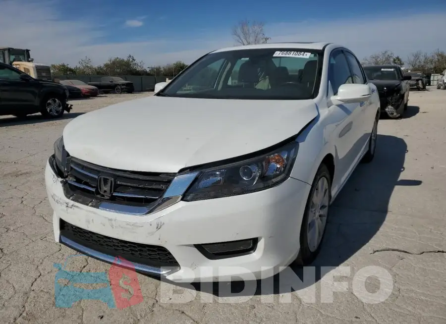 1HGCR3F85FA014837 Photo# 1
