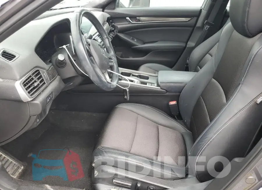 1HGCV1F30JA252818 Photo# 7