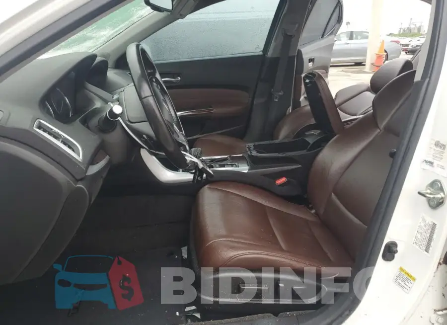 19UUB1F36HA010980 Photo# 7