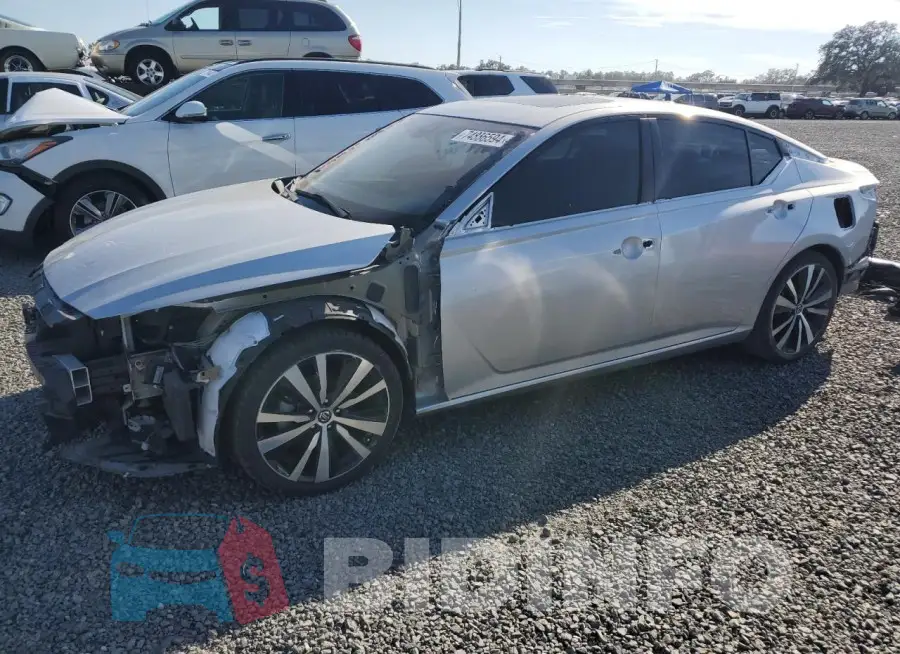 1N4BL4CV6LN312819 Photo# 1