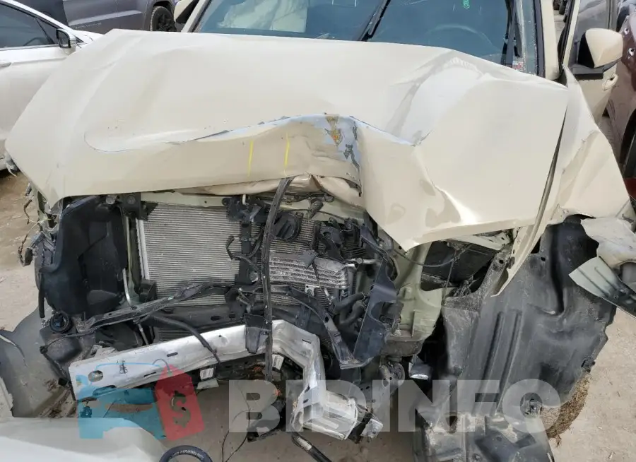 3TMCZ5AN0KM282327 Photo# 11